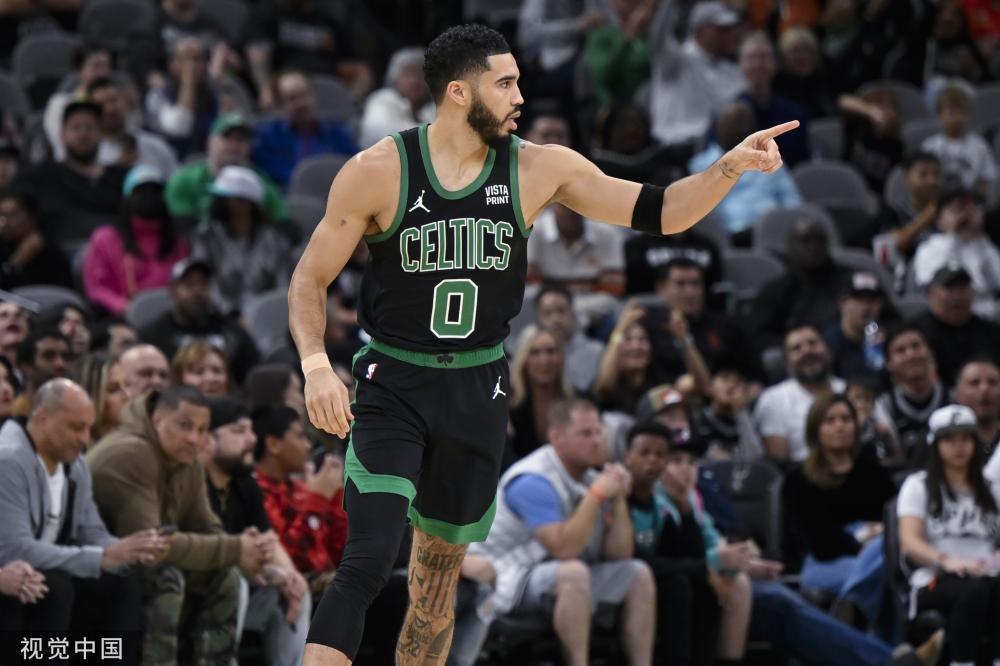 用细节呼应 用细节呼应